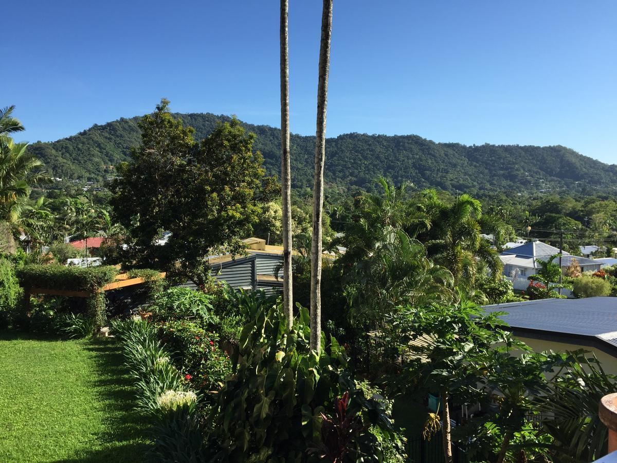 Hideaway On Hillview Apartamento Cairns Exterior foto